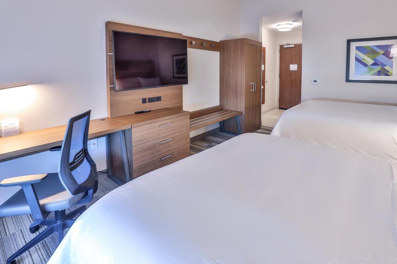 Holiday Inn Express & Suites - Nashville Metrocenter Downtown By Ihg Exterior foto
