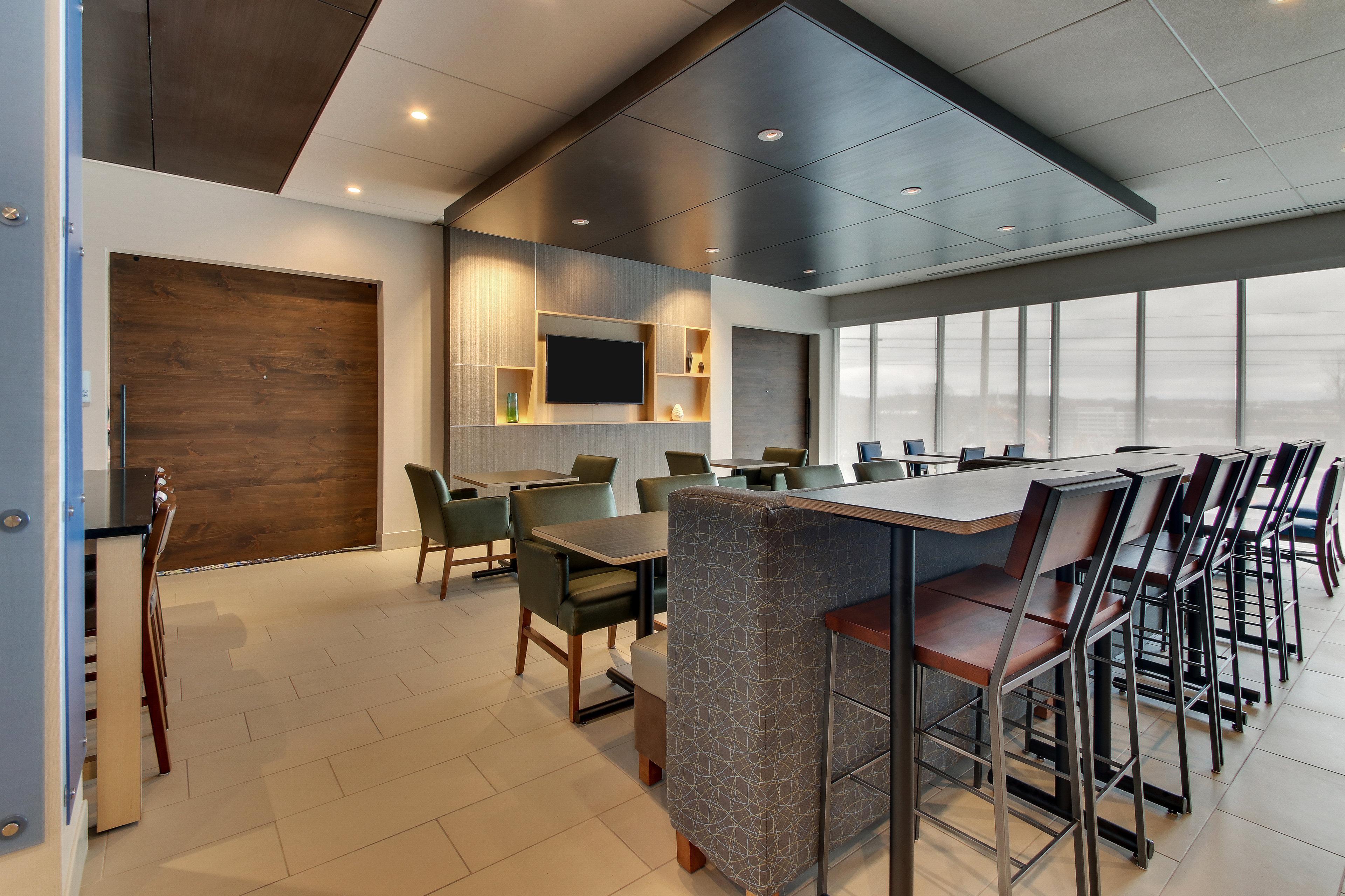 Holiday Inn Express & Suites - Nashville Metrocenter Downtown By Ihg Exterior foto