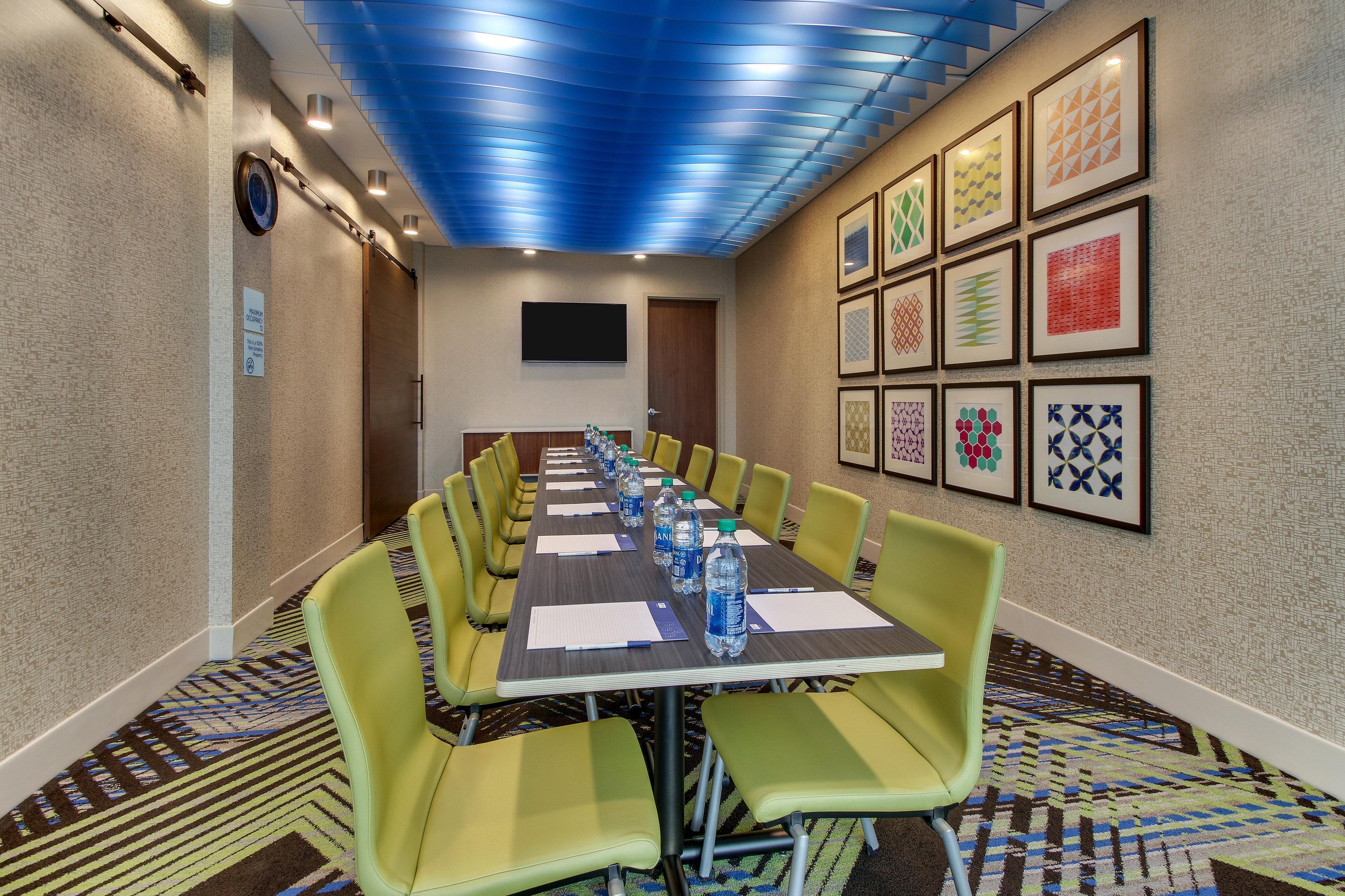Holiday Inn Express & Suites - Nashville Metrocenter Downtown By Ihg Exterior foto